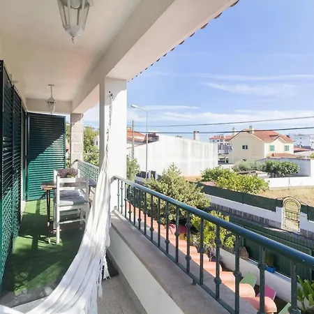 Beautiful House With Private Pool In Alcabideche بيت للعطل