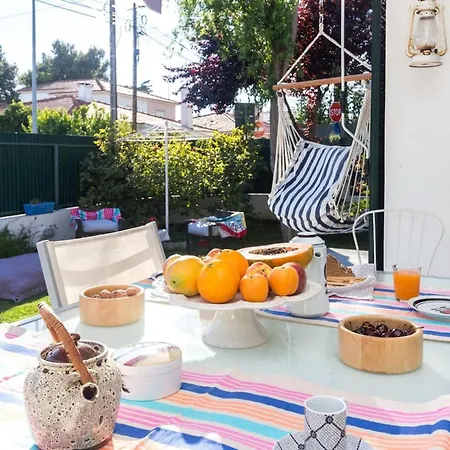 Beautiful House With Private Pool In Alcabideche بيت للعطل *