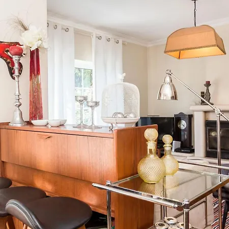 Beautiful House With Private Pool In Alcabideche بيت للعطل كاسكايس